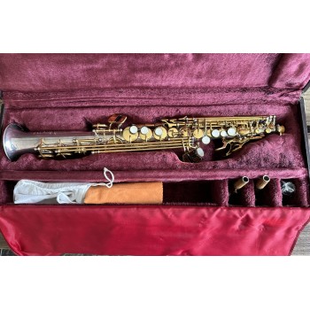 Sax Soprano Jupiter Artist Corpo Prateado com Chaves Douradas